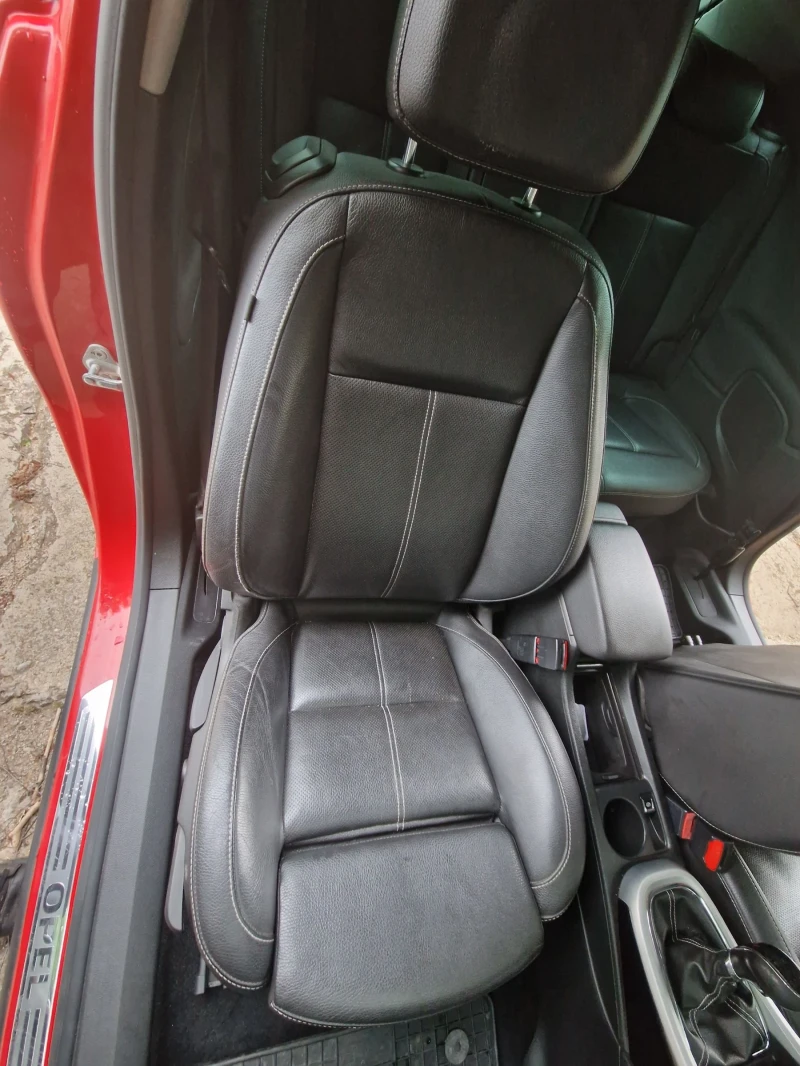 Opel Astra GTC Benzin/GAS, снимка 10 - Автомобили и джипове - 52935368