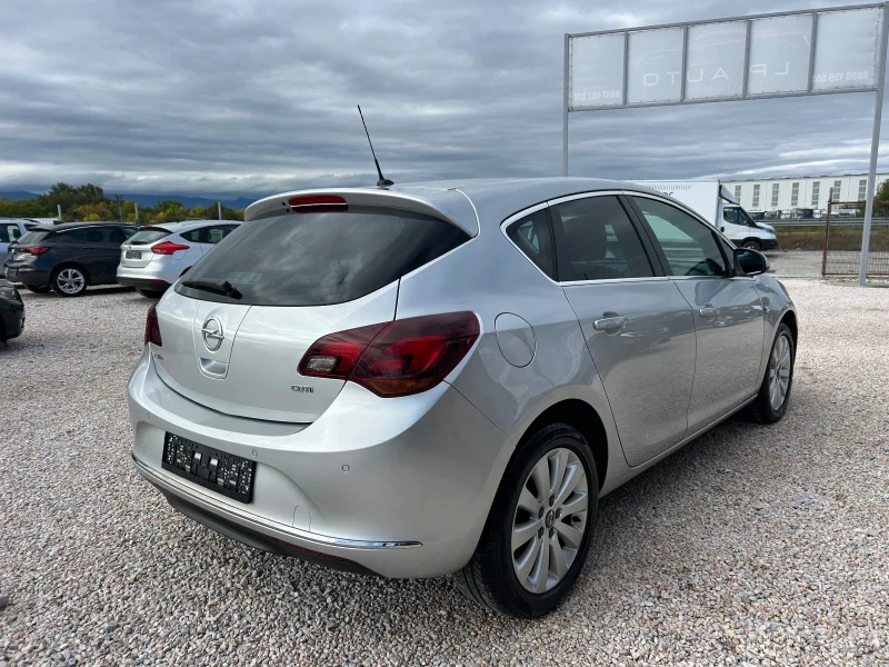 Opel Astra * 1.7cdti* 110к.с* Facelift* COSMO, снимка 4 - Автомобили и джипове - 51983736