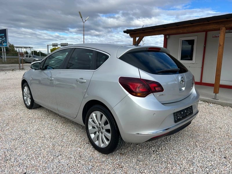 Opel Astra * 1.7cdti* 110к.с* Facelift* COSMO, снимка 3 - Автомобили и джипове - 51983736