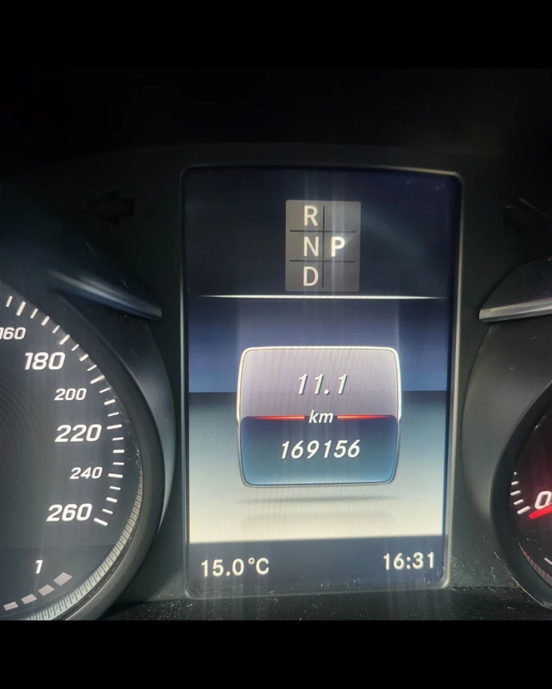 Mercedes-Benz C 250 d 204k.s AVANTGARDE 9G-TRONIC EVRO6B - КАТО НОВА!, снимка 7 - Автомобили и джипове - 52179892