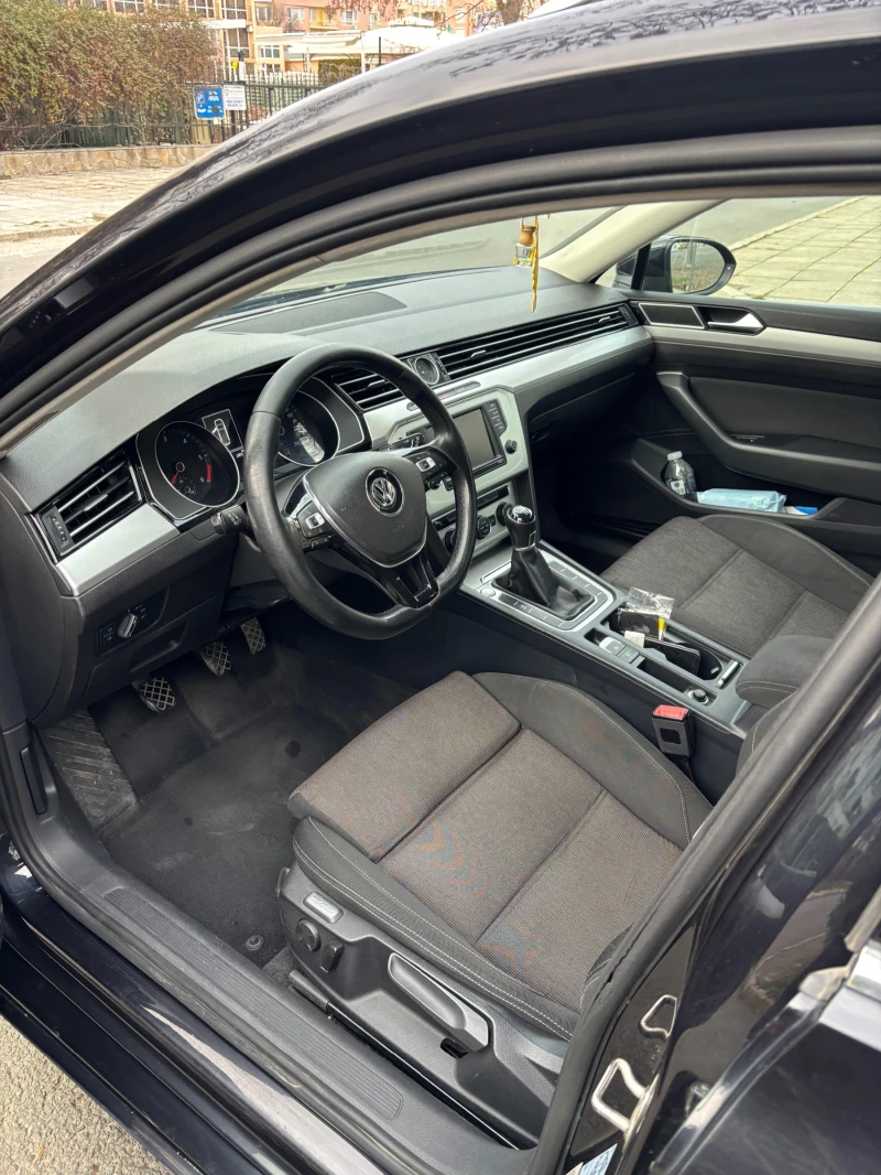 VW Passat, снимка 9 - Автомобили и джипове - 52415829