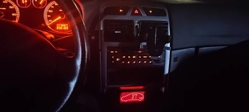 Peugeot 307, снимка 8 - Автомобили и джипове - 52754346