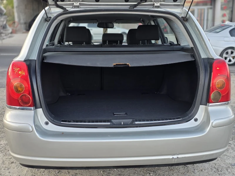 Toyota Avensis 2.2 D4D 150 k.c. ЛИЗИНГ, снимка 11 - Автомобили и джипове - 52860368