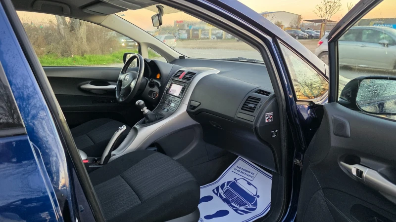 Toyota Auris КАТО ЧИСТО НОВА/НА КОЛЕДНА ПРОМОЦИЯ, снимка 11 - Автомобили и джипове - 52860738