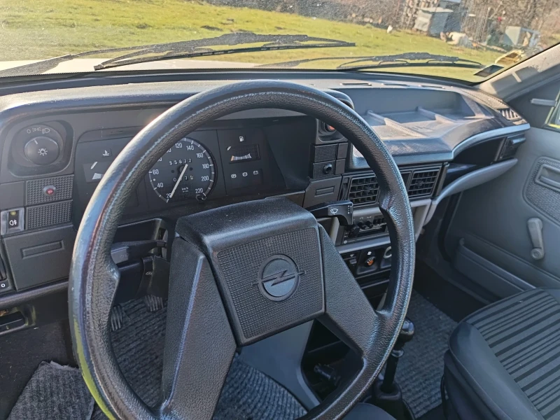 Opel Kadett, снимка 7 - Автомобили и джипове - 52953804