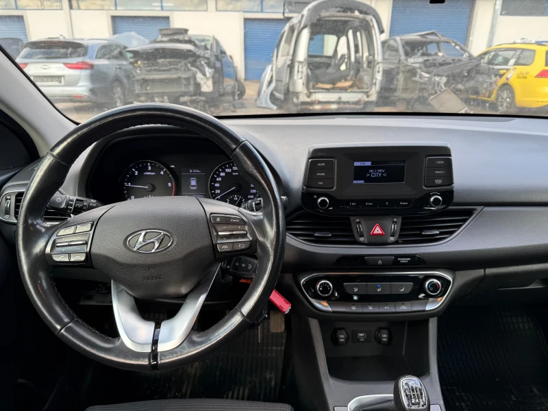 Hyundai I30 1.6 дизел , снимка 9 - Автомобили и джипове - 53442280