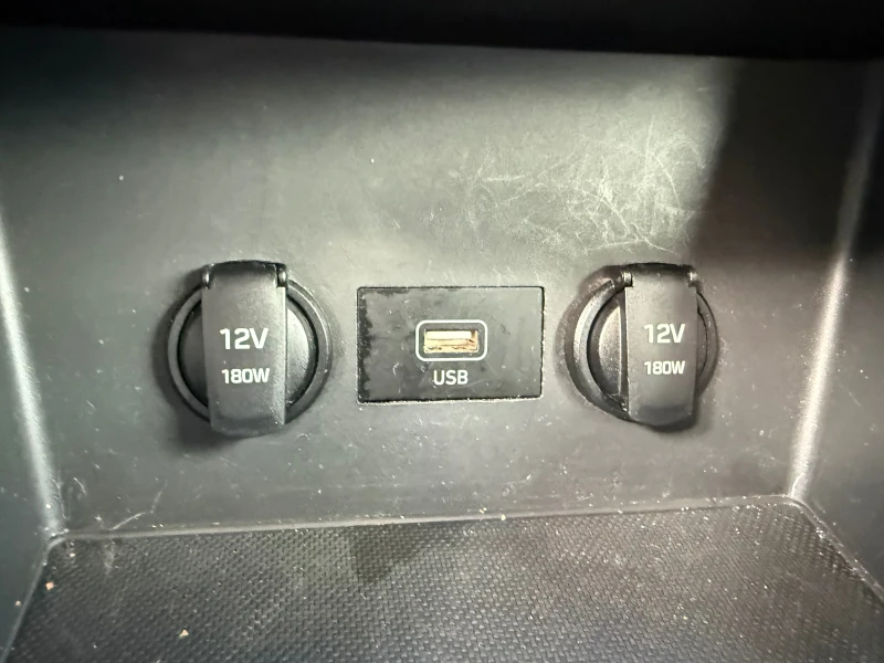 Hyundai I30 1.6 дизел , снимка 12 - Автомобили и джипове - 53442280