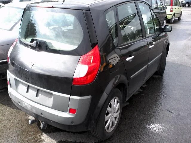 Renault Scenic 1.5,1.9/2.0 dci,1.6i, снимка 13 - Автомобили и джипове - 11009920