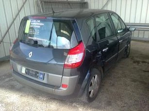 Renault Scenic 1.5,1.9/2.0 dci,1.6i, снимка 4 - Автомобили и джипове - 48320250