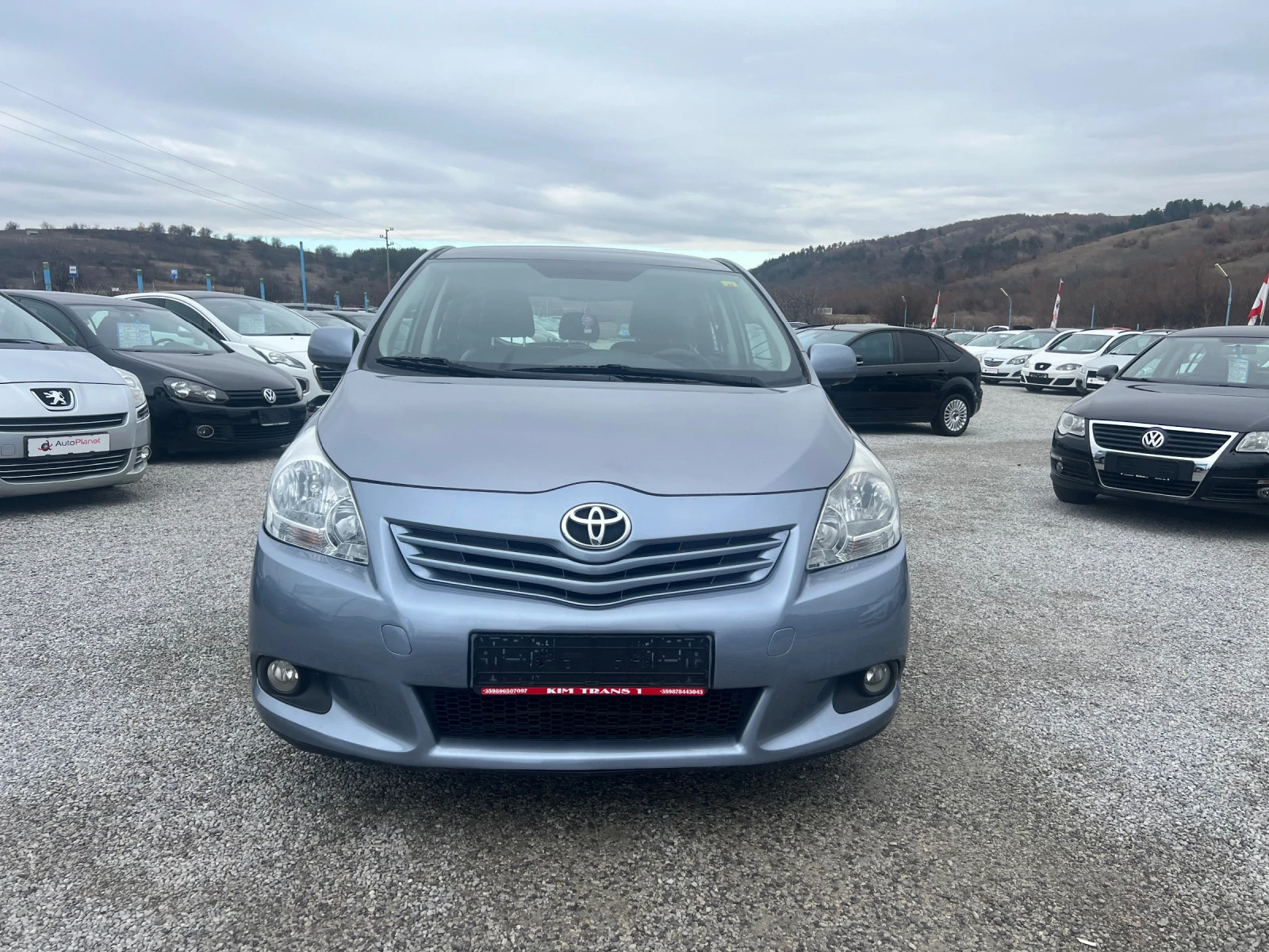 Toyota Verso 2.0D4-D - изображение 2