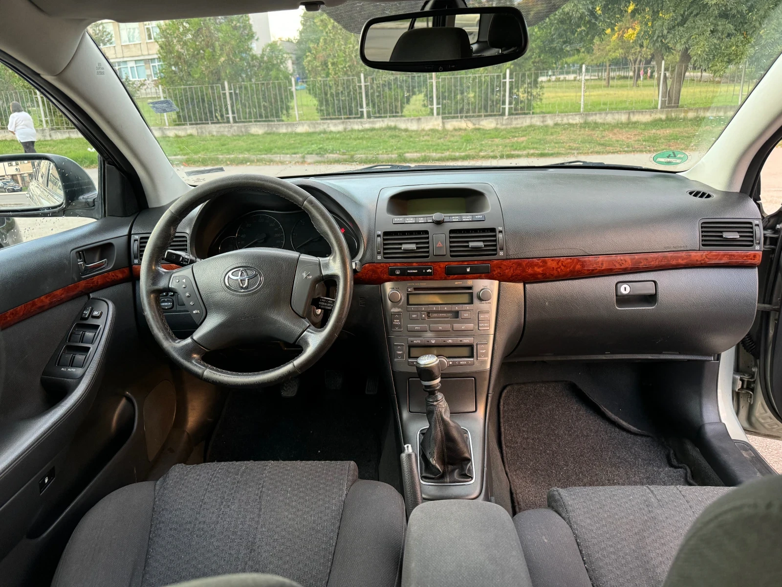 Toyota Avensis 2.2D-4D - изображение 4