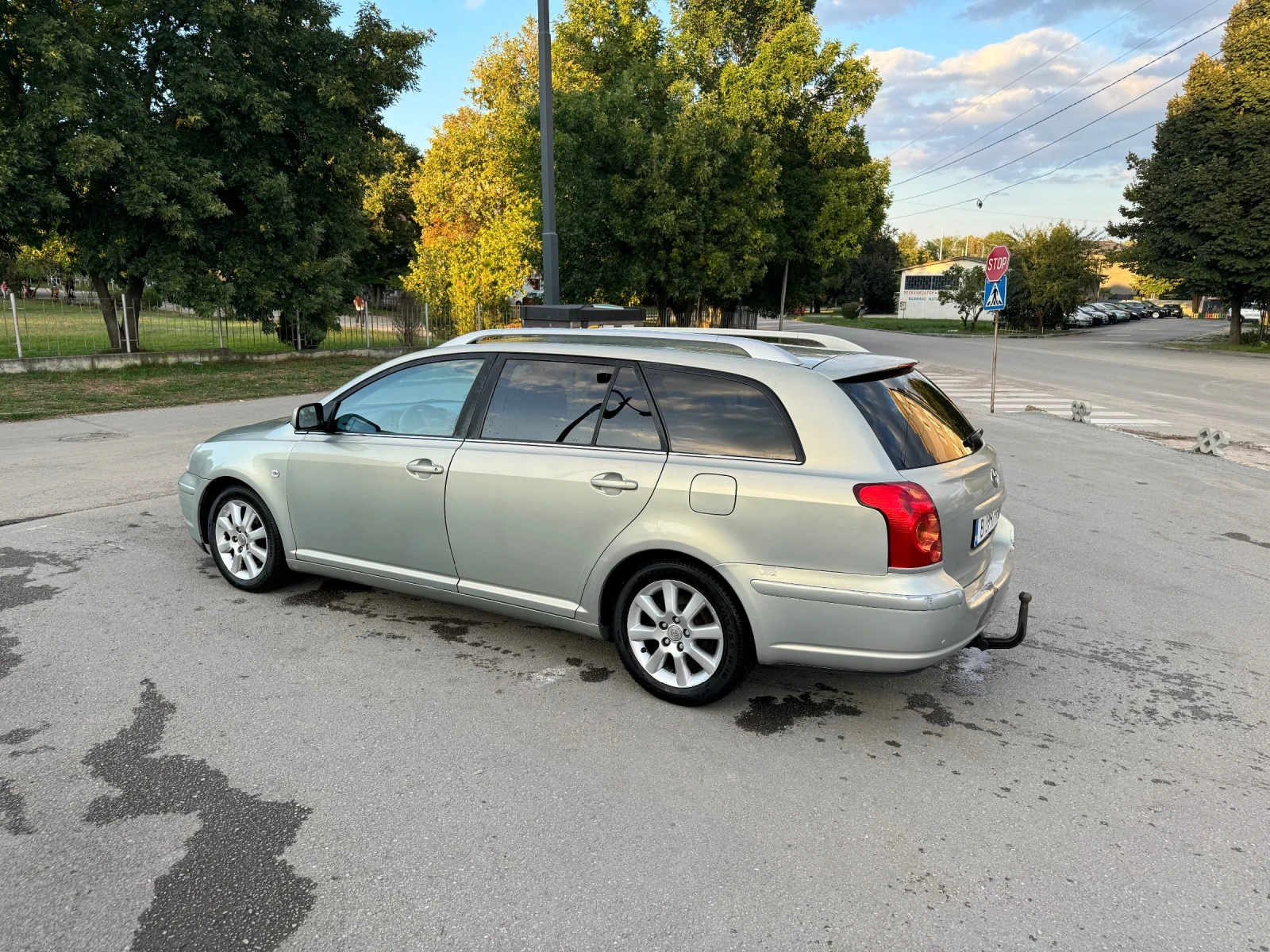 Toyota Avensis 2.2D-4D - изображение 2