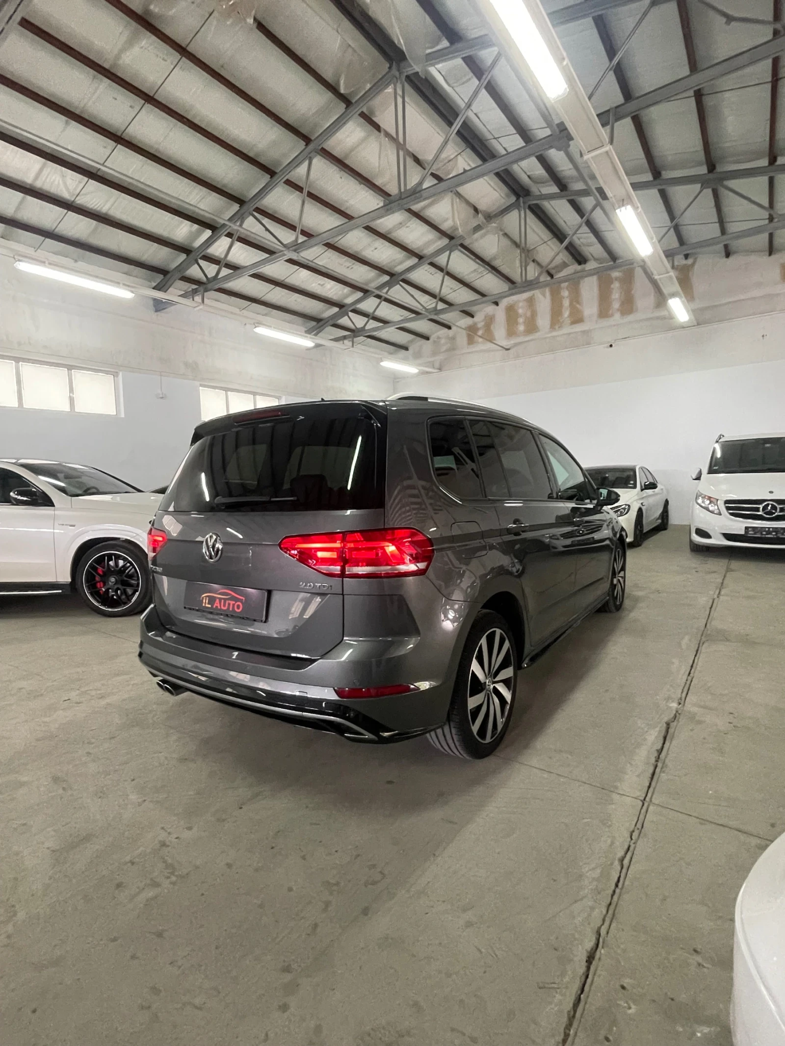 VW Touran 2.0TDI/Rline/SOUND/DIGITAL/LED ADAPTIV/ОБСЛУЖЕНА/Ф - изображение 5