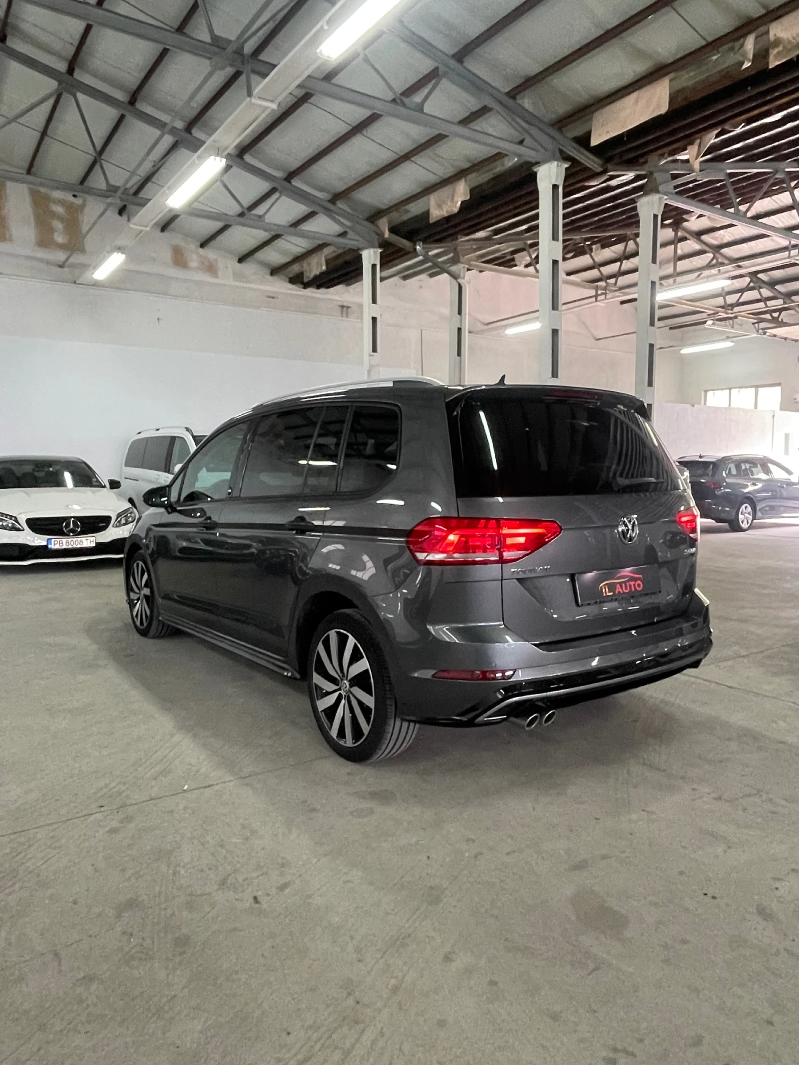 VW Touran 2.0TDI/Rline/SOUND/DIGITAL/LED ADAPTIV/ОБСЛУЖЕНА/Ф - изображение 6
