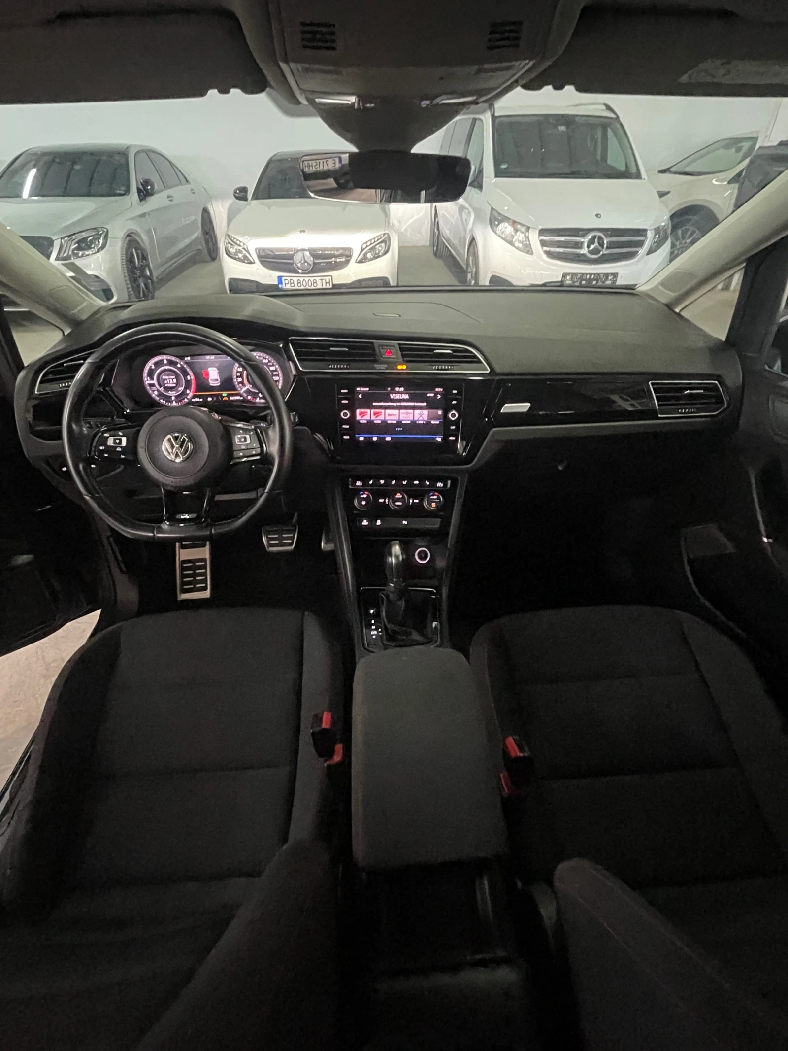 VW Touran 2.0TDI/Rline/SOUND/DIGITAL/LED ADAPTIV/ОБСЛУЖЕНА/Ф - изображение 9