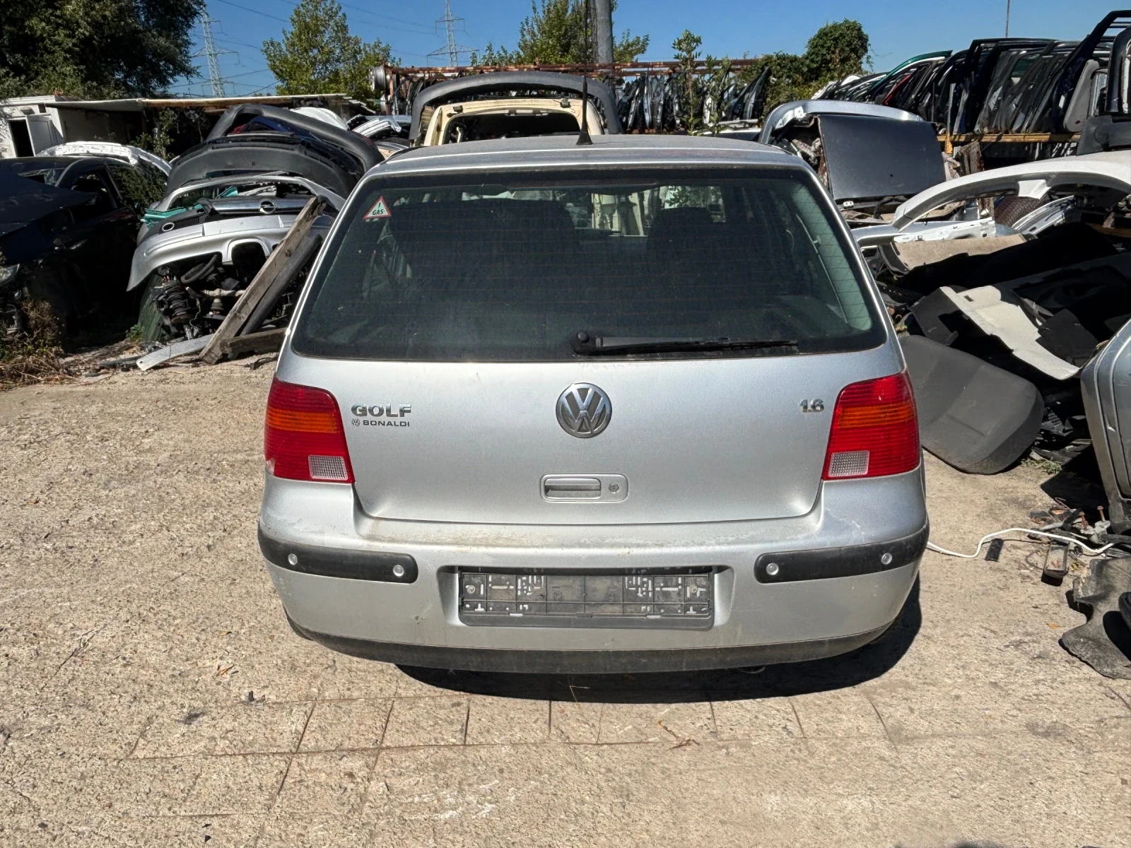 VW Golf 1.6i AYU, автомат - изображение 2