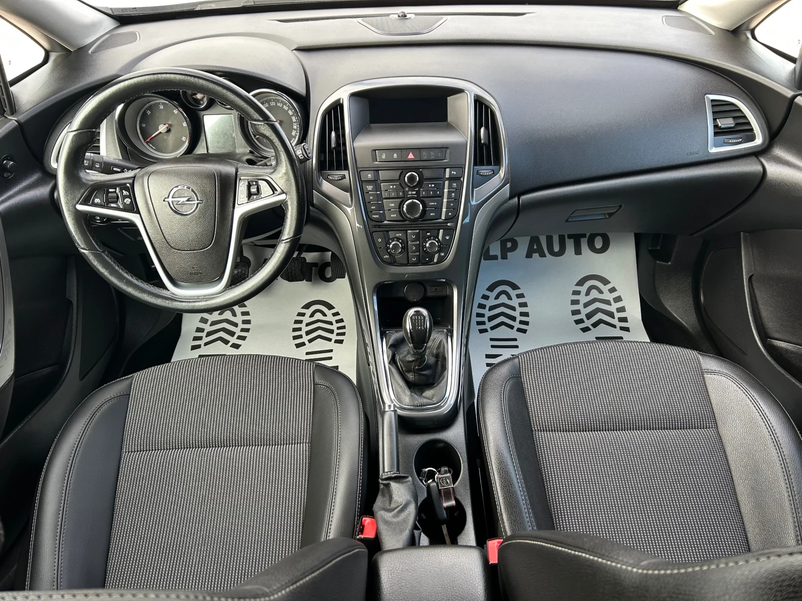 Opel Astra * 1.7cdti* 110к.с* Facelift* COSMO - изображение 9