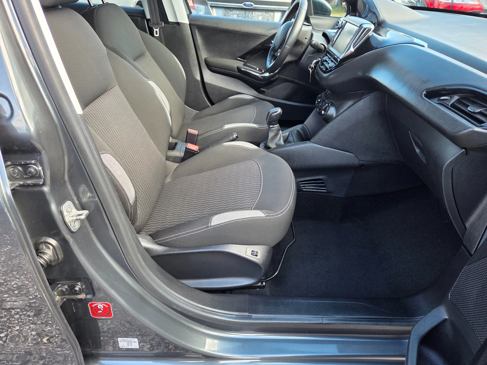 Peugeot 208 1.6HDi- 6 | Mobile.bg   8