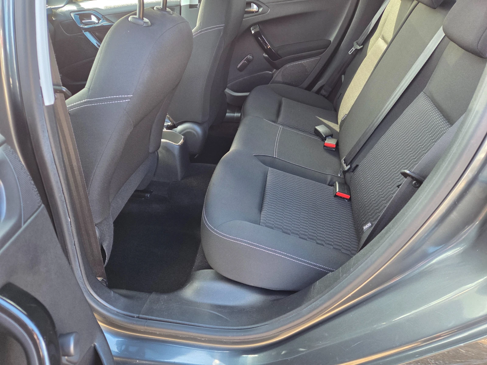 Peugeot 208 1.6HDi- 6 | Mobile.bg   7