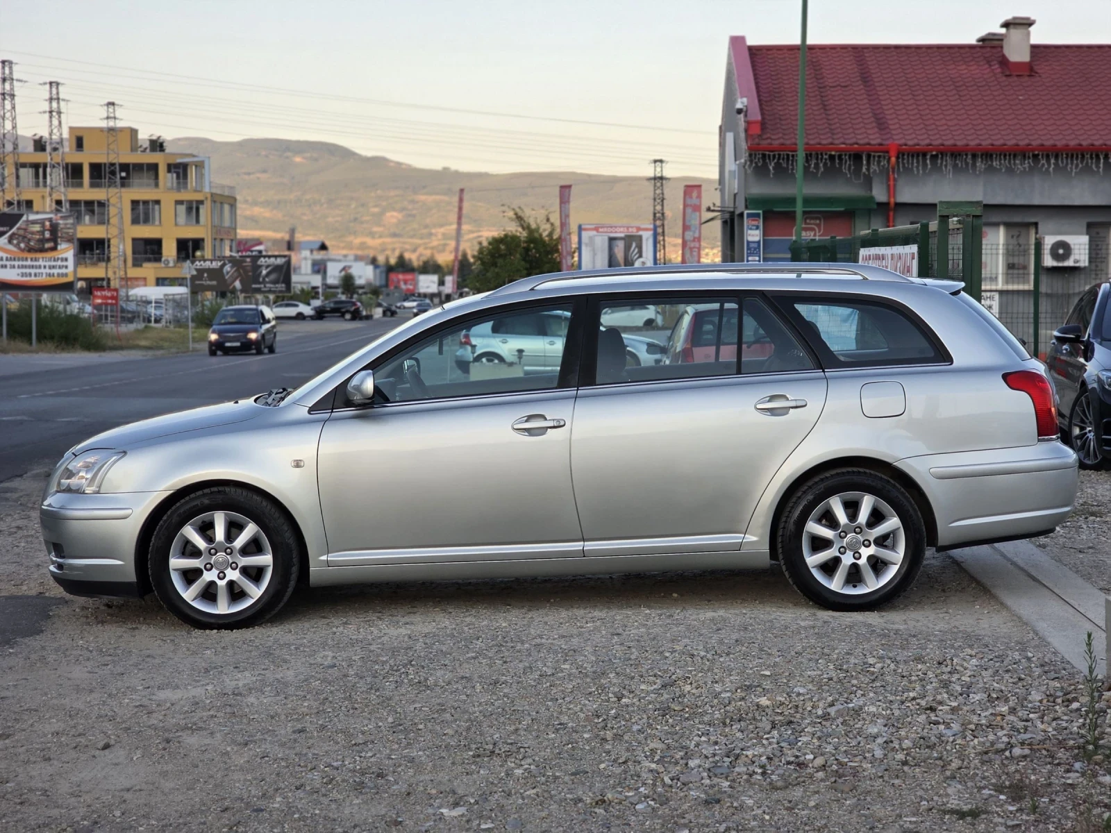 Toyota Avensis 2.2 D4D 150 k.c. ЛИЗИНГ - изображение 2