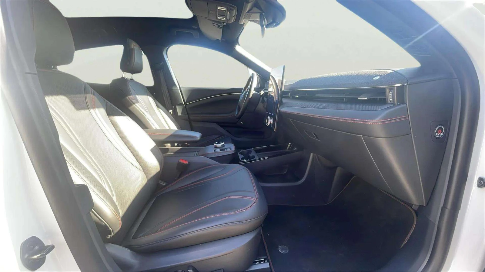 Ford Mustang Mach-E 98 kWh - изображение 9