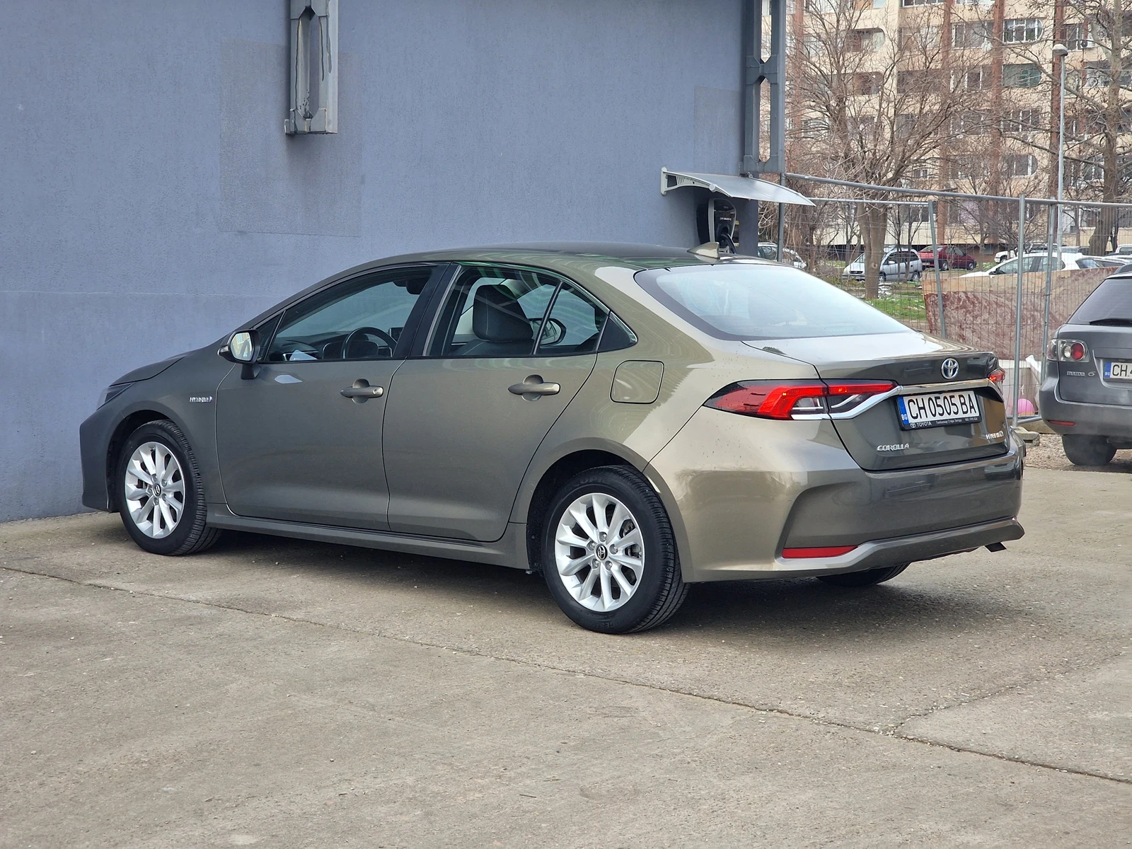 Toyota Corolla 1.8 HSD Executive plus - изображение 6