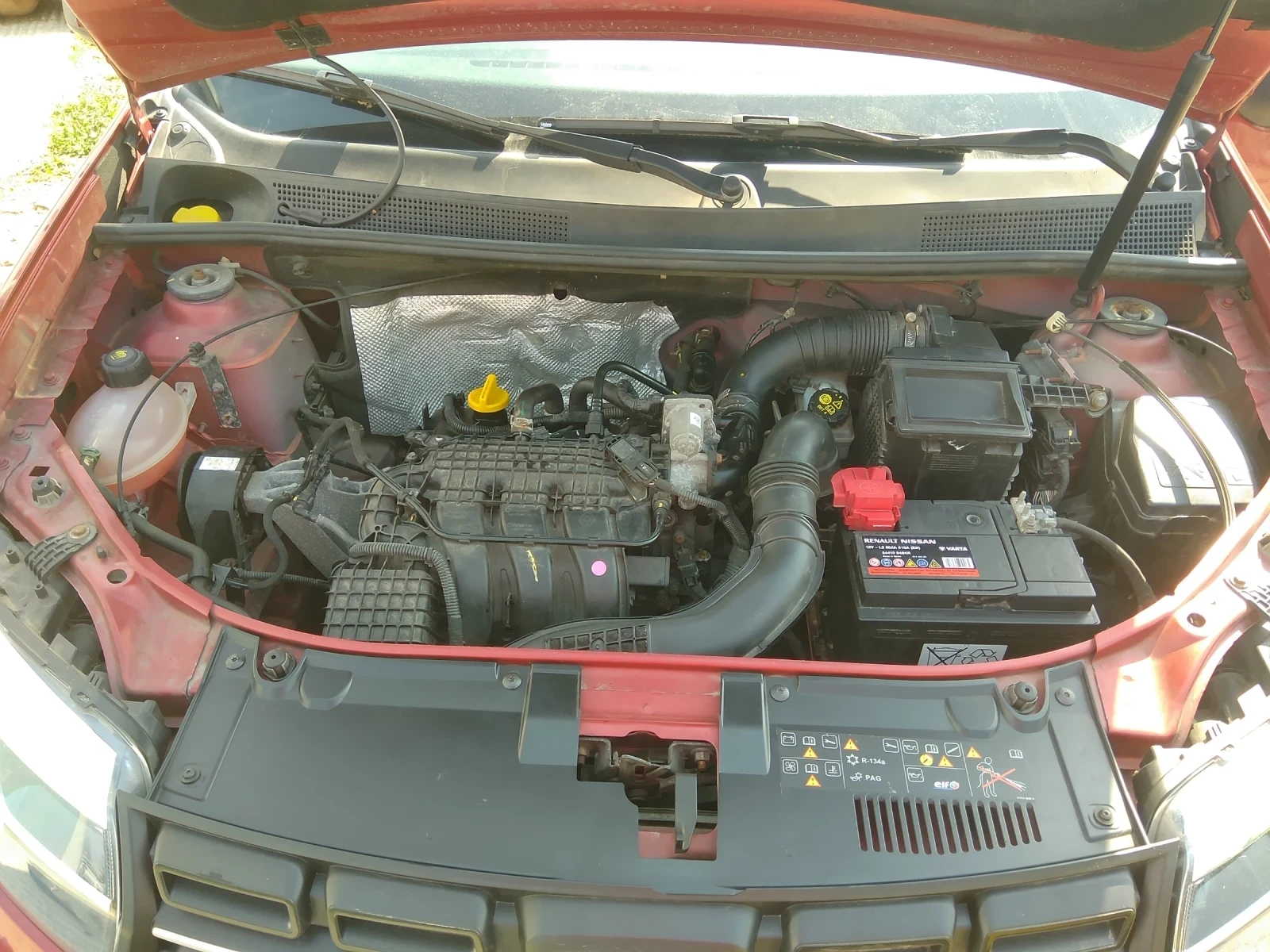 Dacia Sandero, снимка 8 - Автомобили и джипове - 53713772