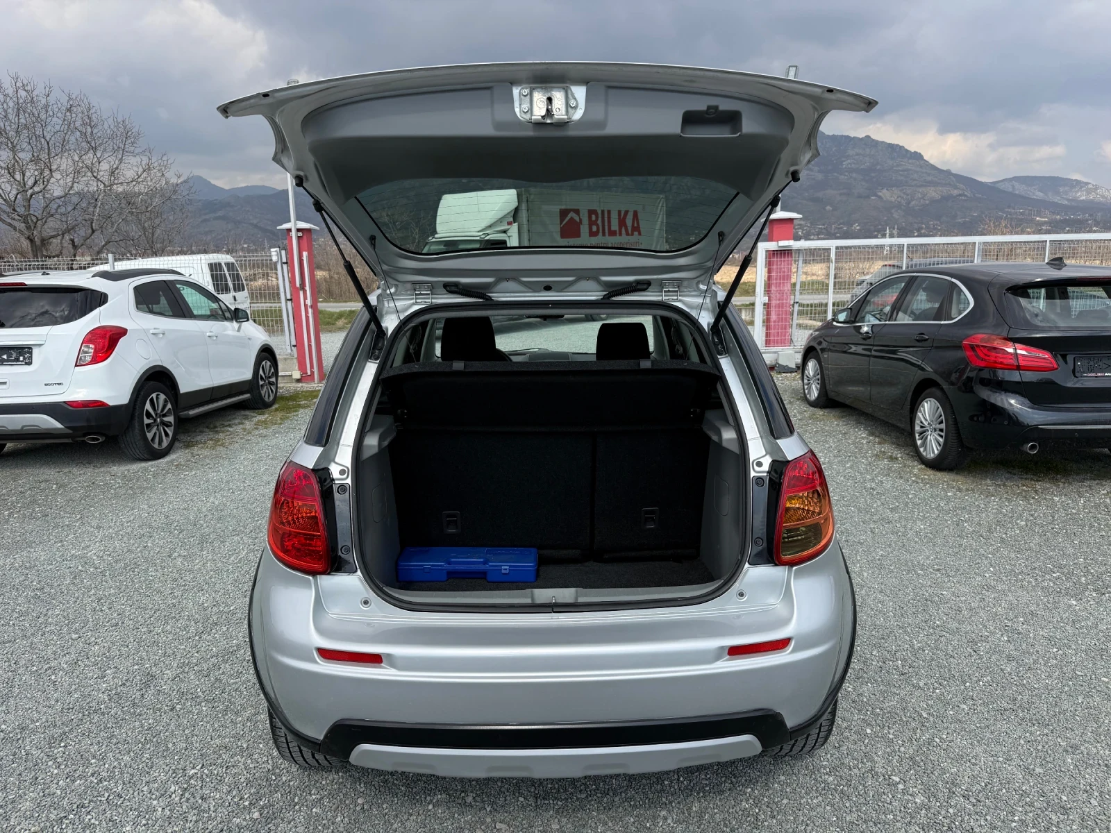 Suzuki SX4 (КАТО НОВА)^(4х4), снимка 13 - Автомобили и джипове - 53866425