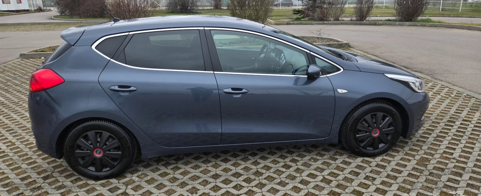 Kia Ceed, снимка 2 - Автомобили и джипове - 54145612