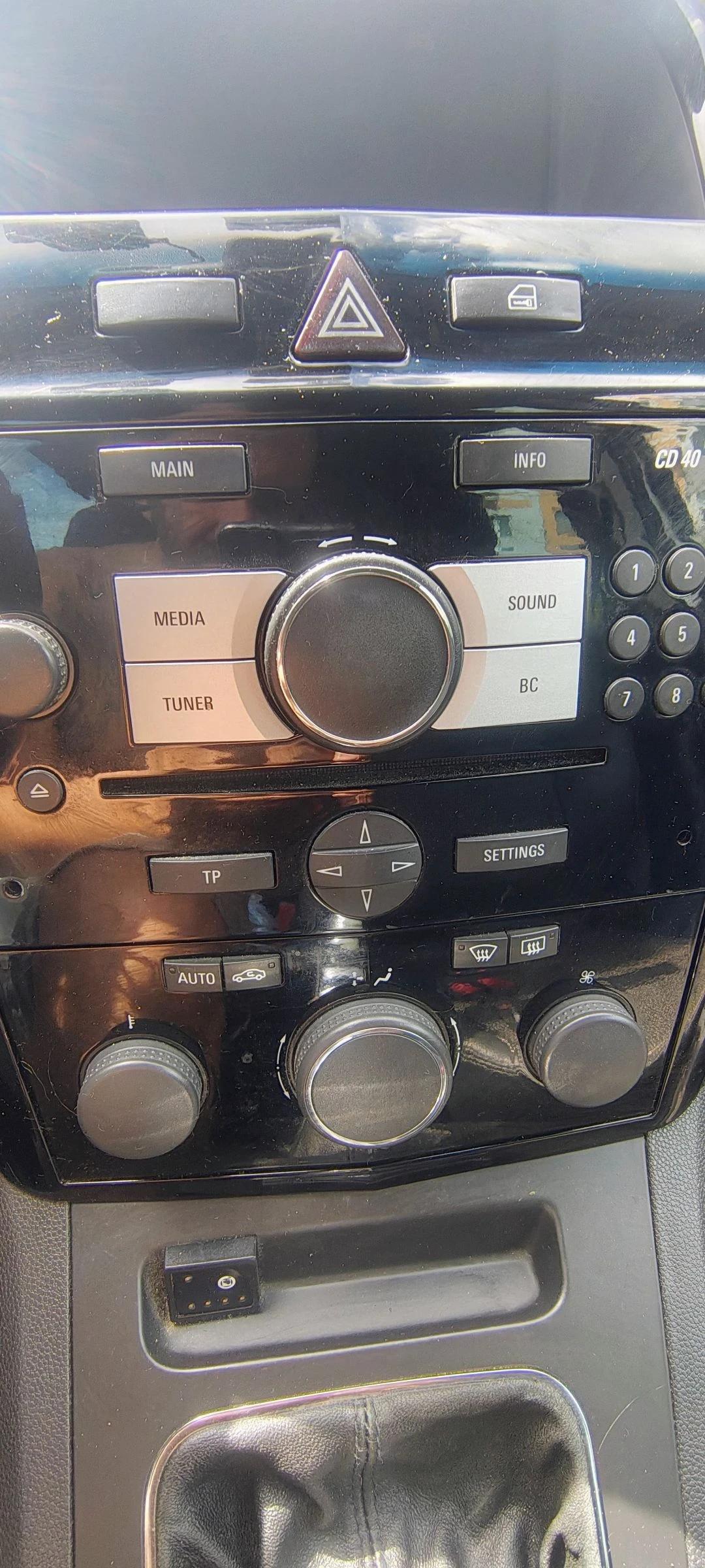 Opel Zafira B, снимка 10 - Автомобили и джипове - 54654729