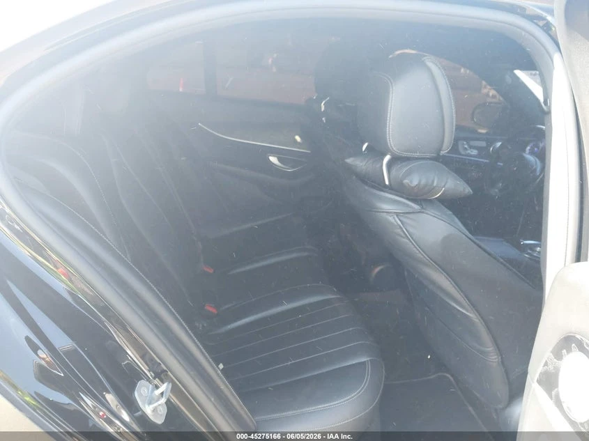 Mercedes-Benz E 300 2017 MERCEDES-BENZ E 300 4MATIC, снимка 11 - Автомобили и джипове - 54843100
