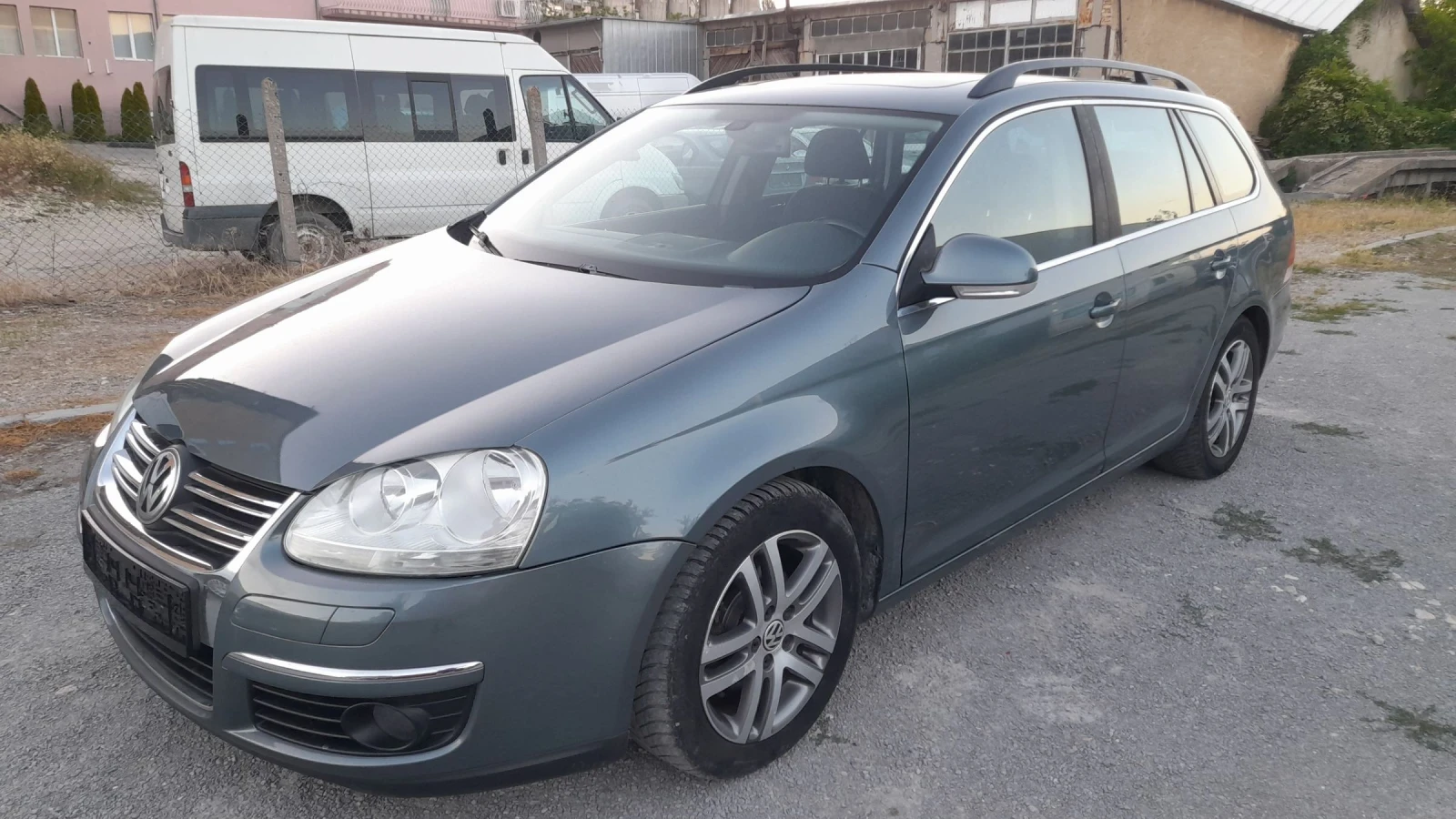 VW Golf 1.9TDI 105kc DSG 6, снимка 2 - Автомобили и джипове - 54976867