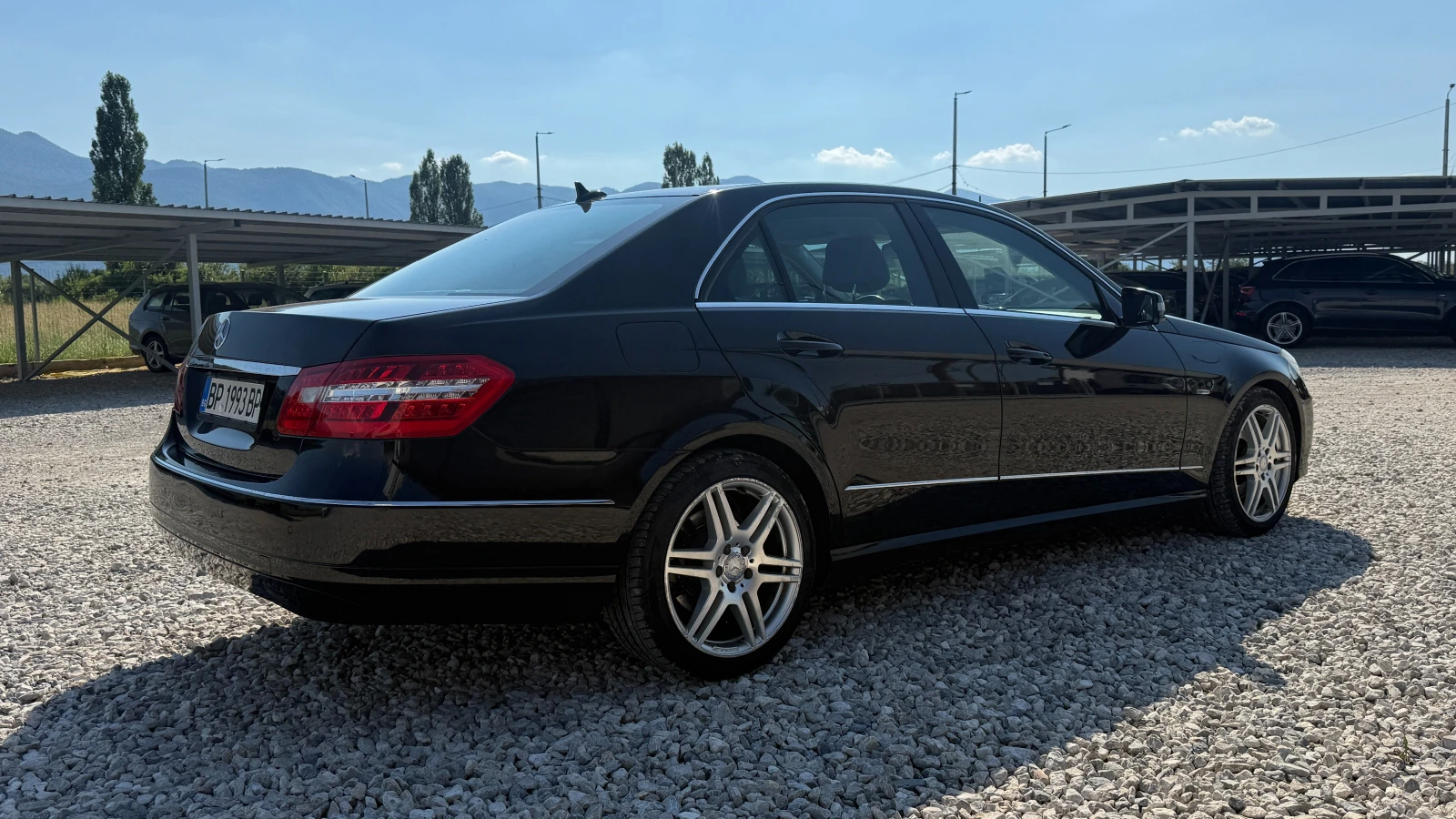 Mercedes-Benz E 250 E250cdi-204кс/AVANTGARDE/NAVI/ОБСЛУЖЕН, снимка 6 - Автомобили и джипове - 55062327
