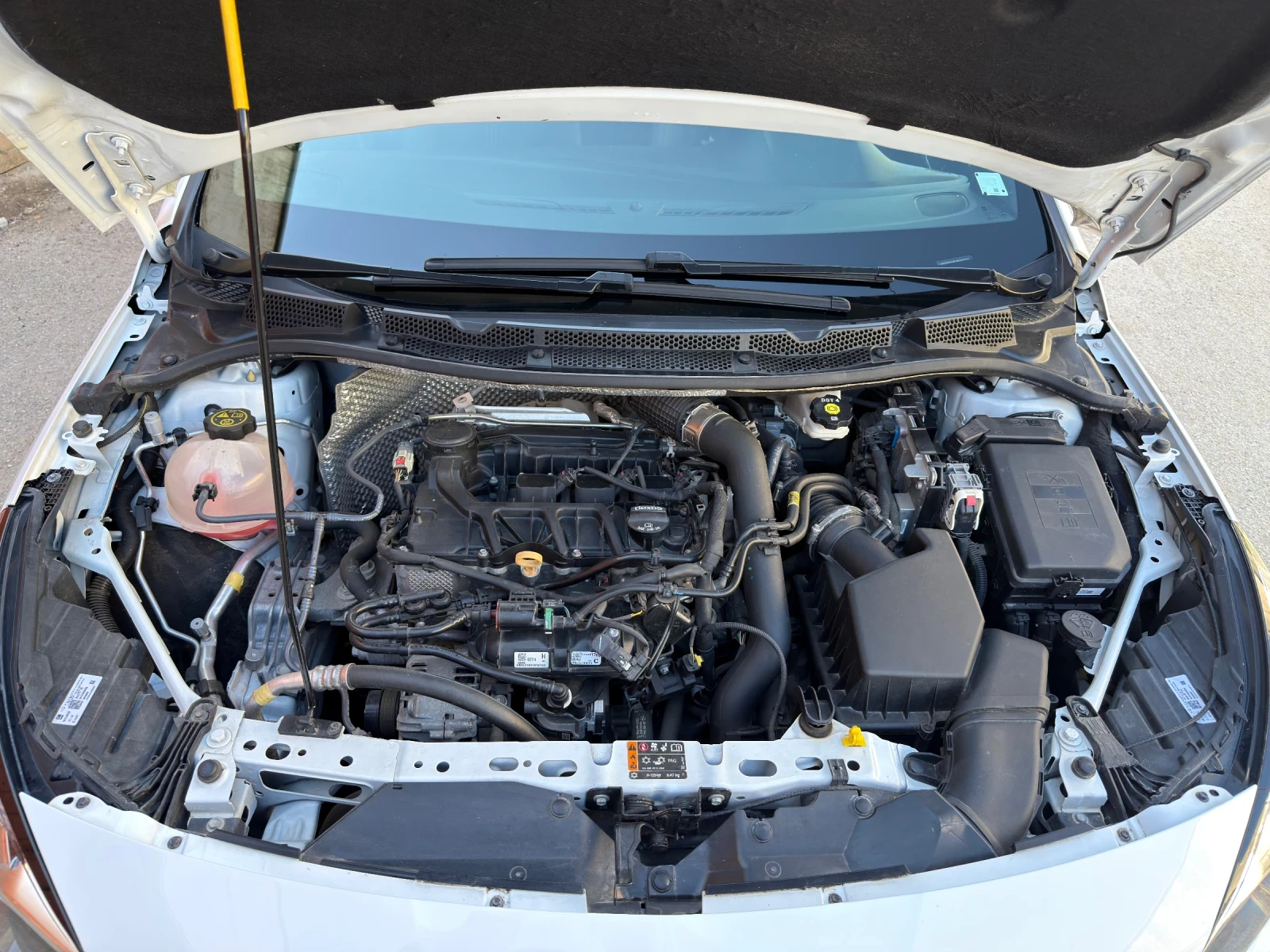 Opel Astra 1.2i- 145 Ultimate Keyless , снимка 14 - Автомобили и джипове - 55236094