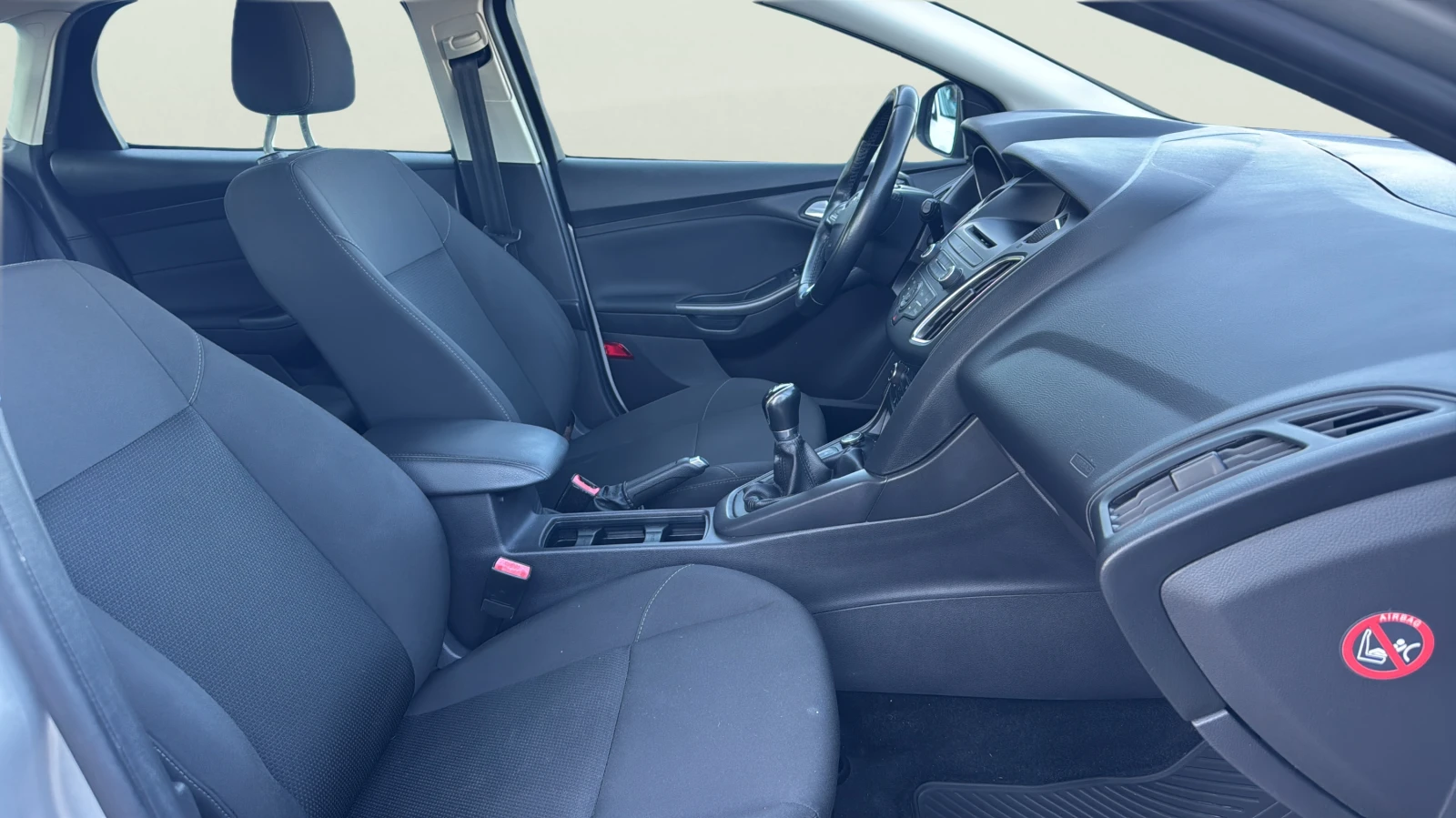 Ford Focus 1.0 EcoBoost, снимка 13 - Автомобили и джипове - 55480910