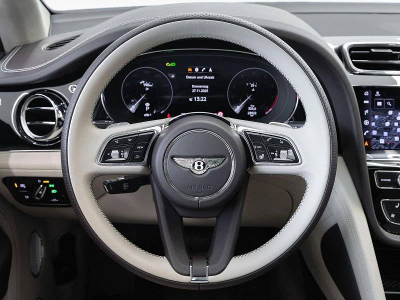 Bentley Bentayga V8/BLACKLINE/NAIM/PANO/TV/DYNAMIC RIDE/, снимка 10 - Автомобили и джипове - 52725484