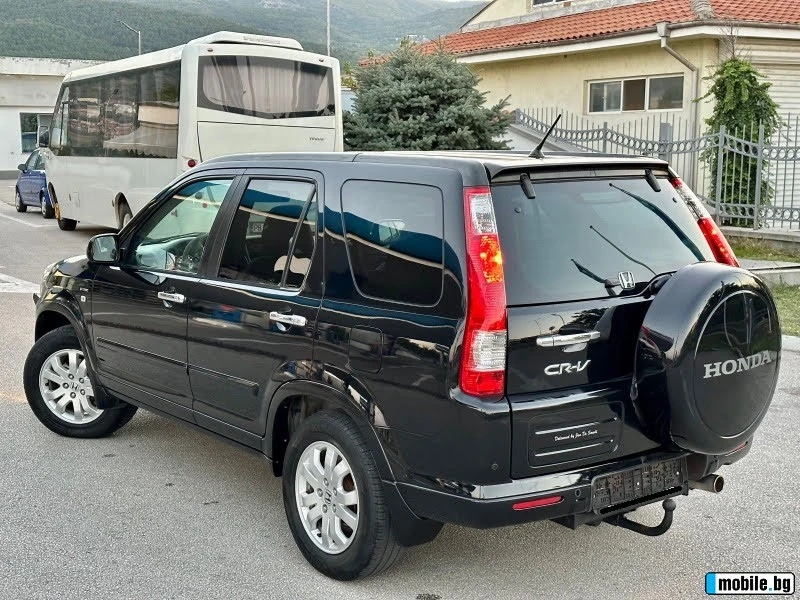 Honda Cr-v 2.0 facelift, снимка 4 - Автомобили и джипове - 47245084