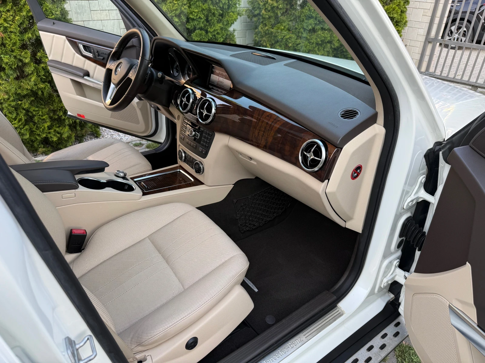 Mercedes-Benz GLK 350cdi AMG* PANORAMA* FULL - изображение 10