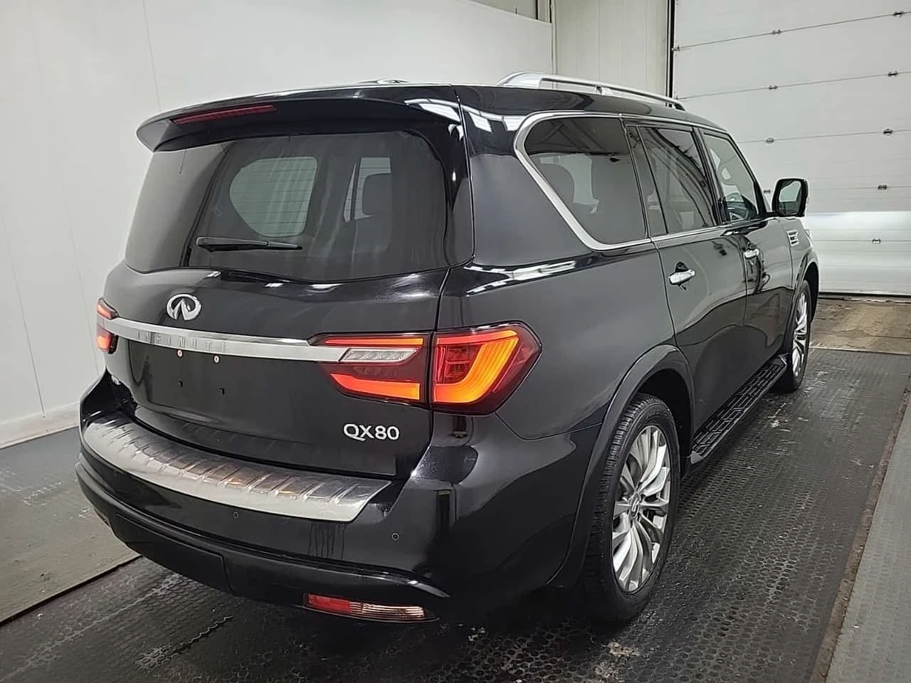 Infiniti QX80 * LUXE * CARFAX * ���� �� �� | Mobile.bg � ����������� 4