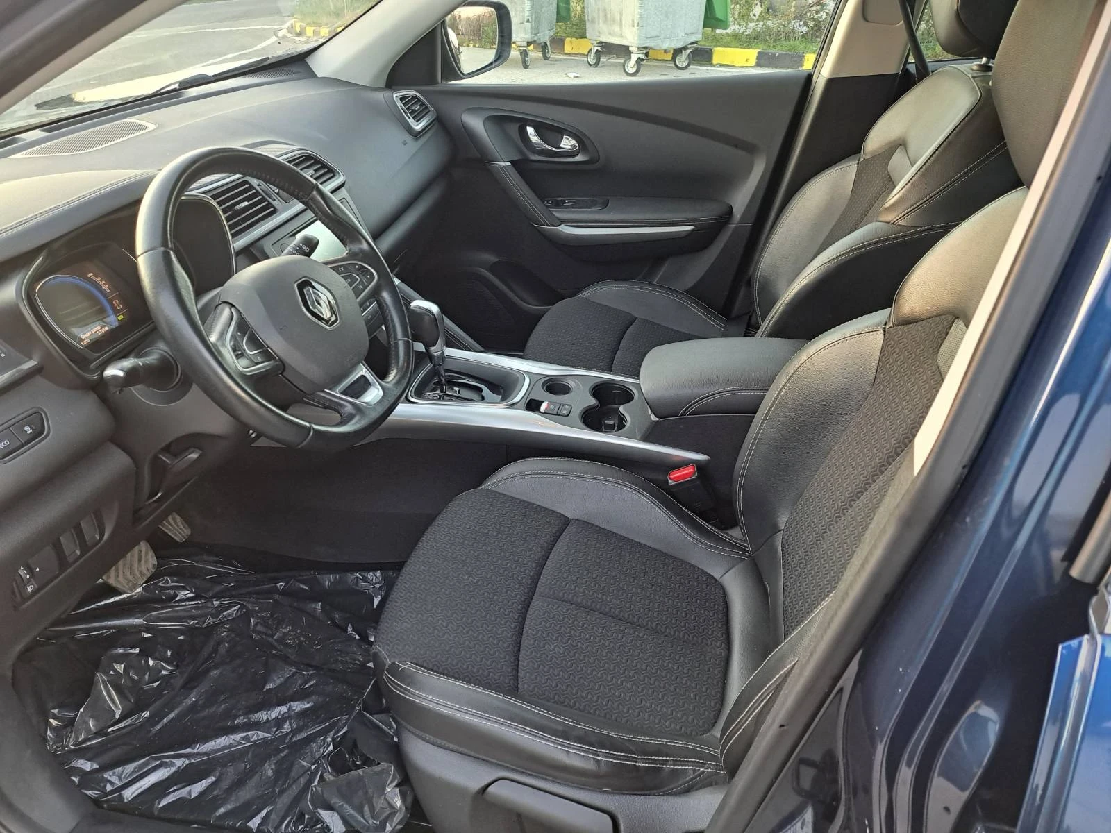 Renault Kadjar, снимка 7 - Автомобили и джипове - 53865294