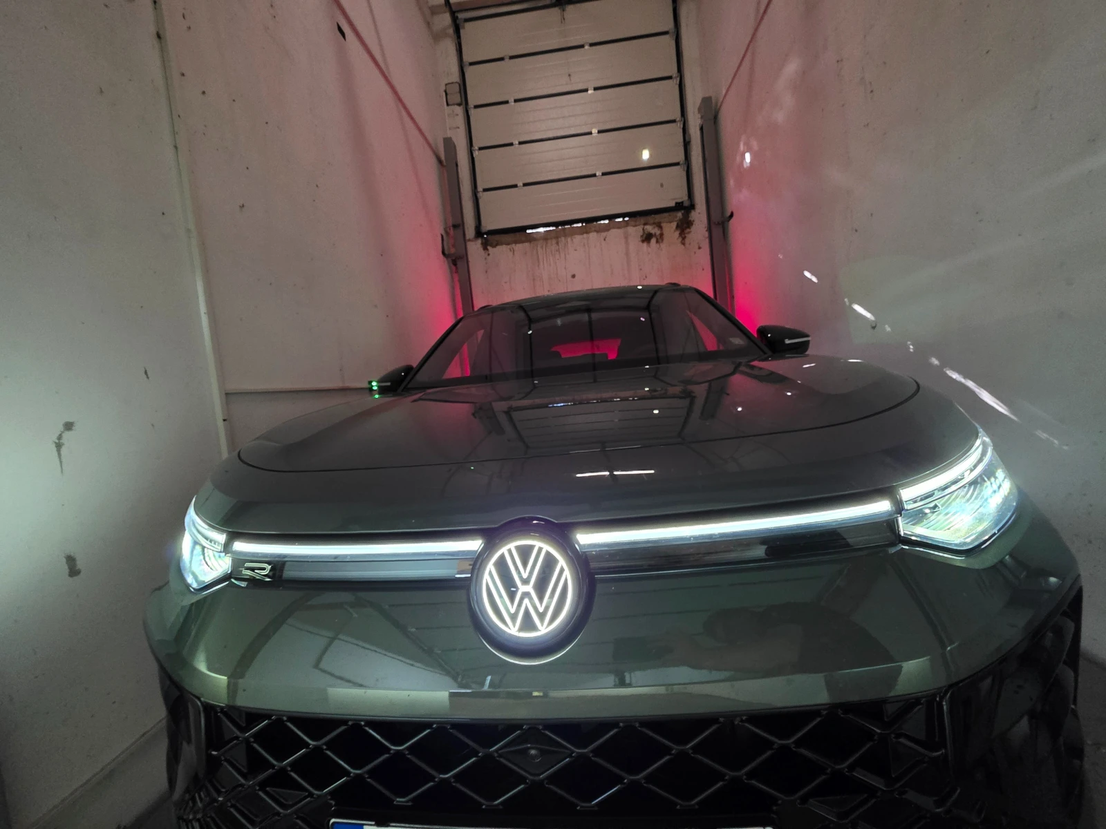 VW Tayron Нов R-Line Plus 2.0 265hp, снимка 13 - Автомобили и джипове - 54448200