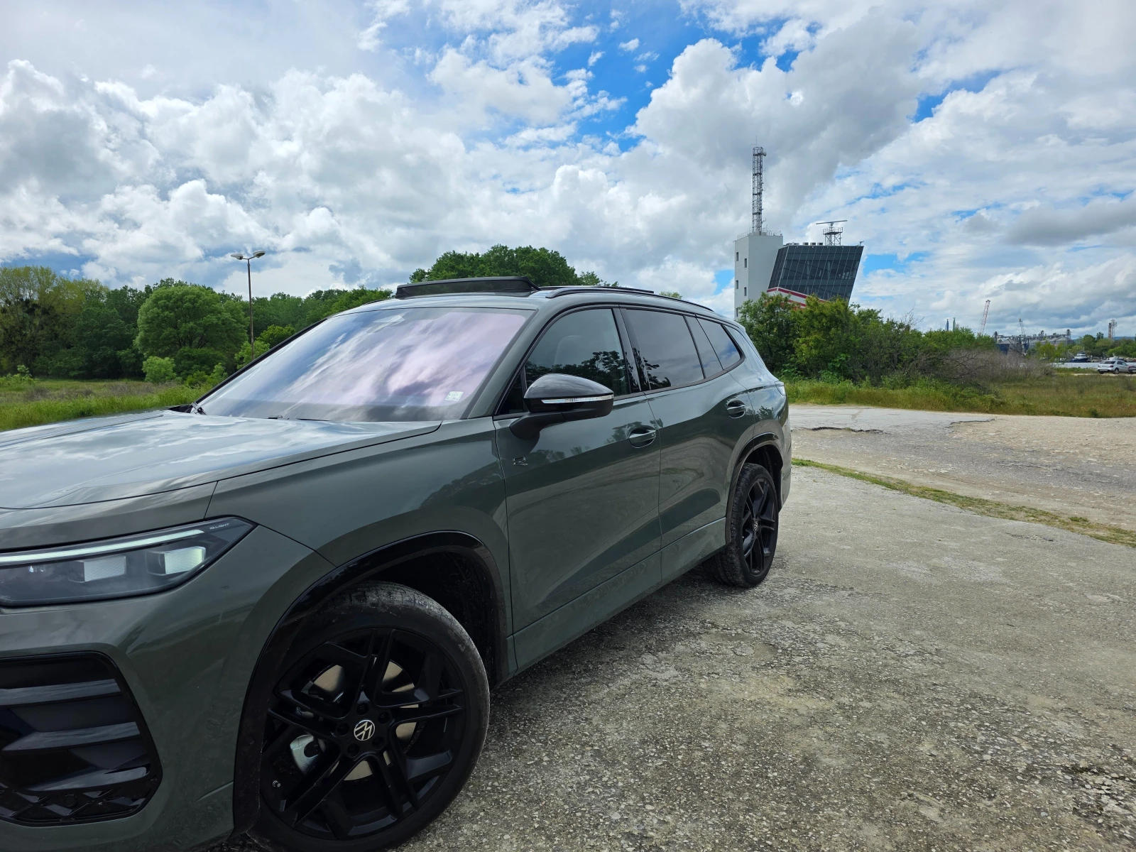 VW Tayron Нов R-Line Plus 2.0 265hp, снимка 7 - Автомобили и джипове - 54448200