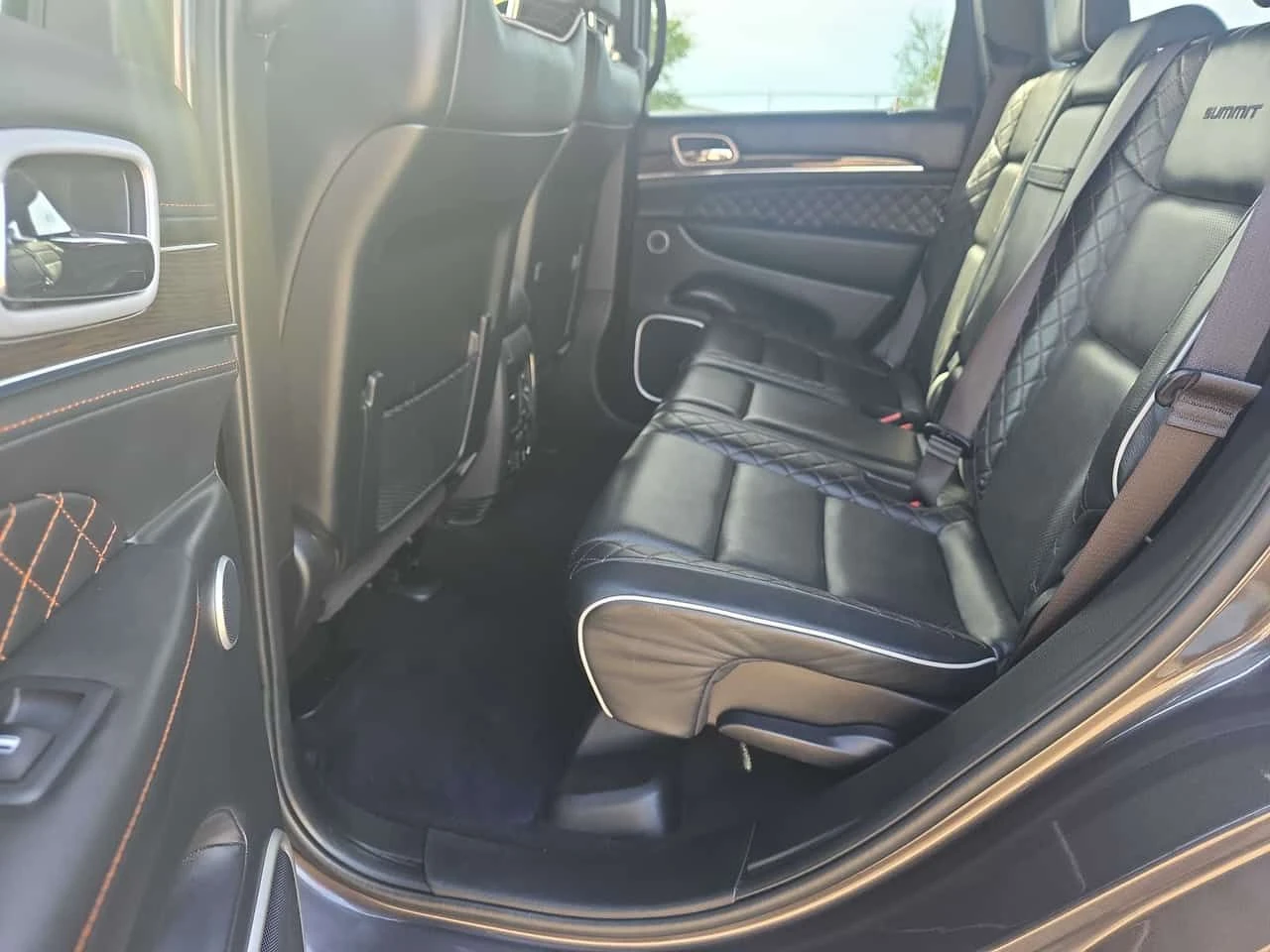 Jeep Grand cherokee * SUMMIT * 5.7L HEMI V8 * Без инциденти * , снимка 11 - Автомобили и джипове - 54776146