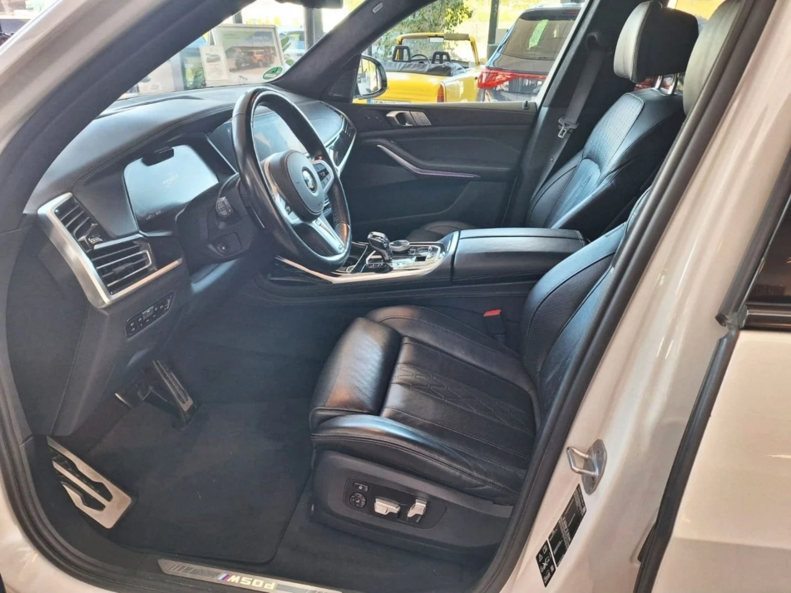 BMW X7 Очакван Внос M50d xDrive INDIVIDUAL Swarovski Sky , снимка 10 - Автомобили и джипове - 55243595