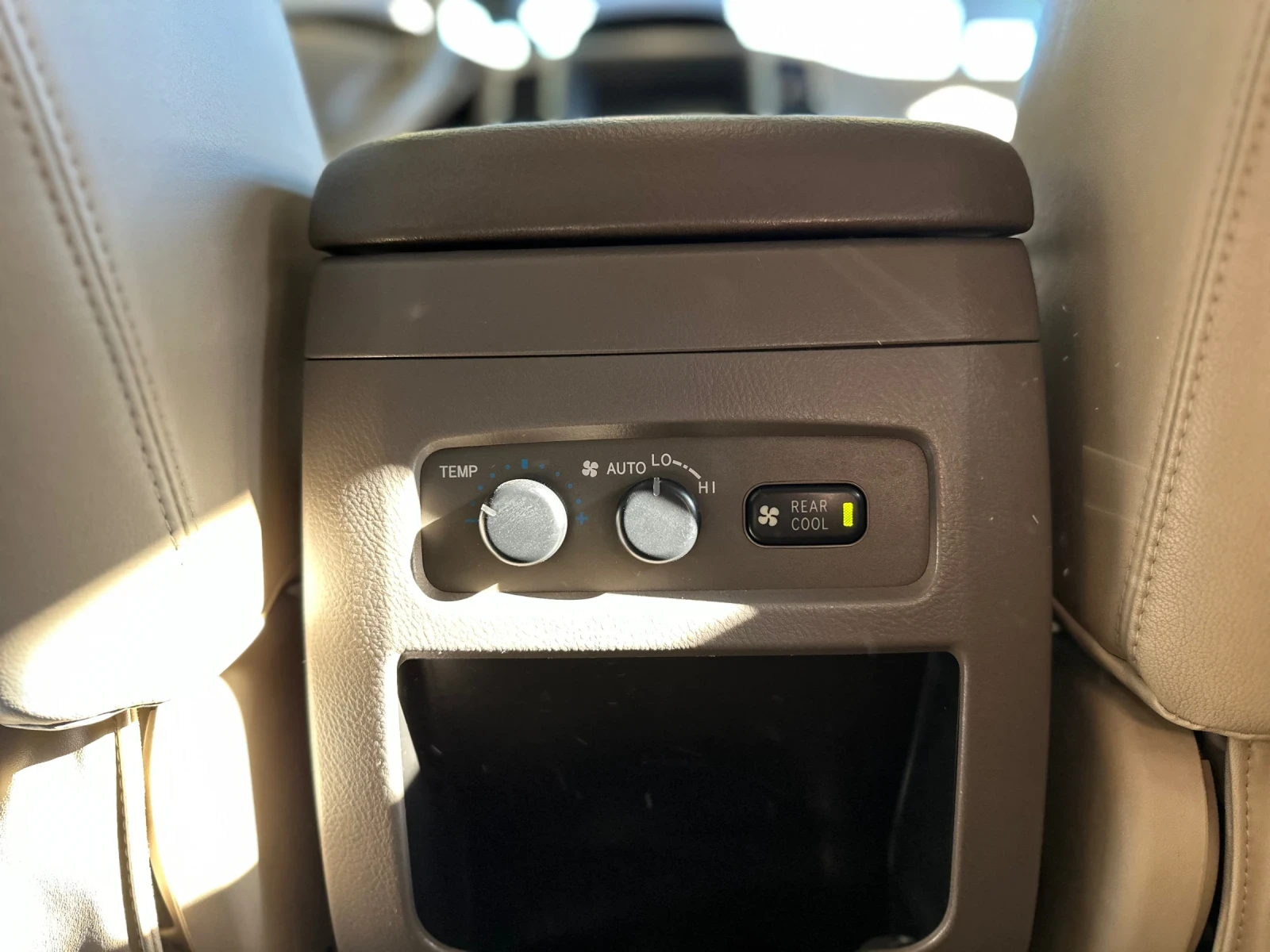 Toyota Land cruiser АВТОМАТИК/ФОЛИО/ГАРАЖНА, снимка 12 - Автомобили и джипове - 55263649