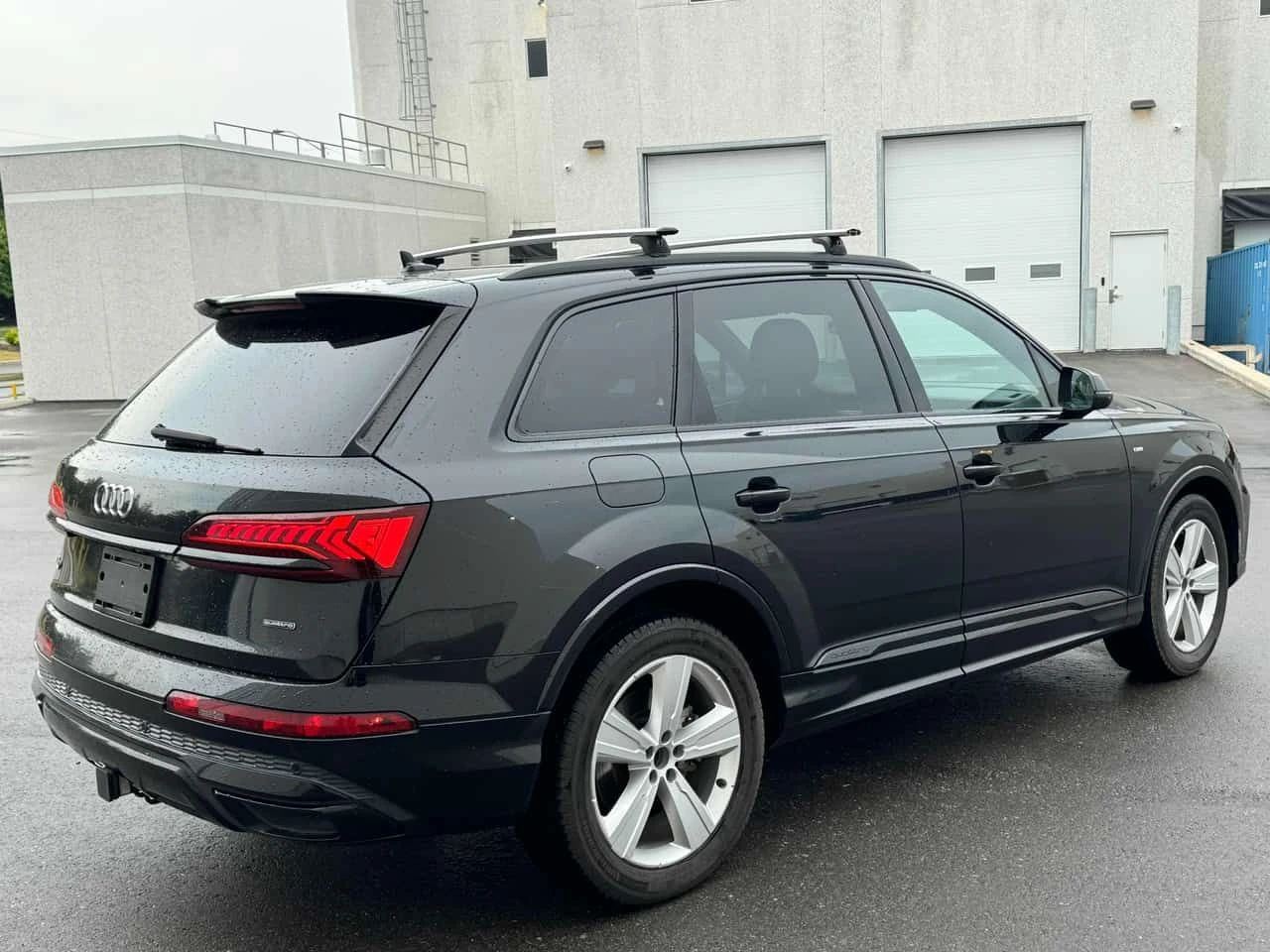 Audi Q7 KOMFORT QUATTRO * ПОДГРЕВИ* КАМЕРА* ПАНОРАМА* , снимка 7 - Автомобили и джипове - 55373798