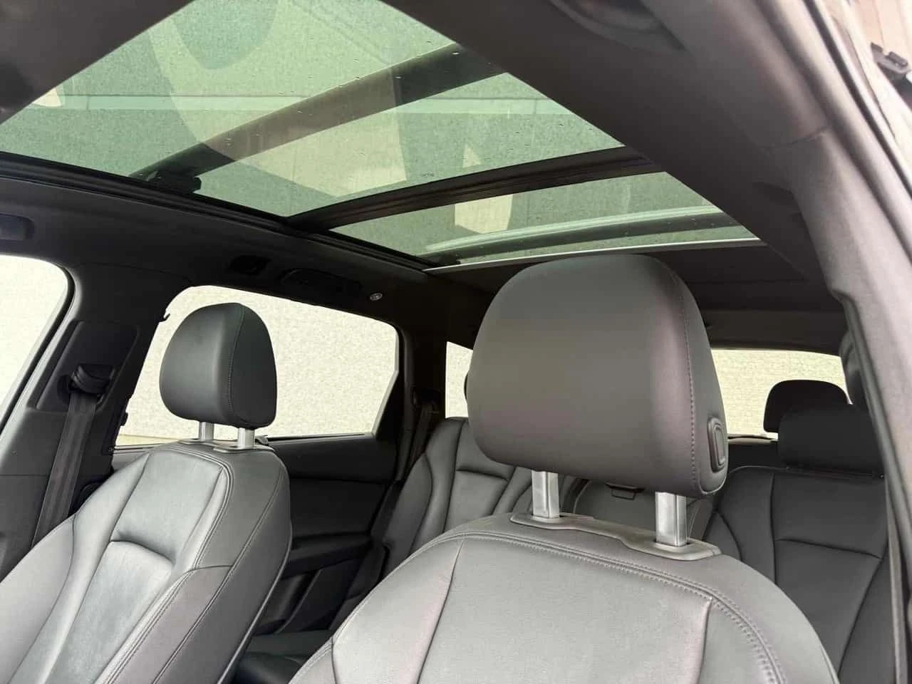 Audi Q7 KOMFORT QUATTRO * ПОДГРЕВИ* КАМЕРА* ПАНОРАМА* , снимка 15 - Автомобили и джипове - 55373798