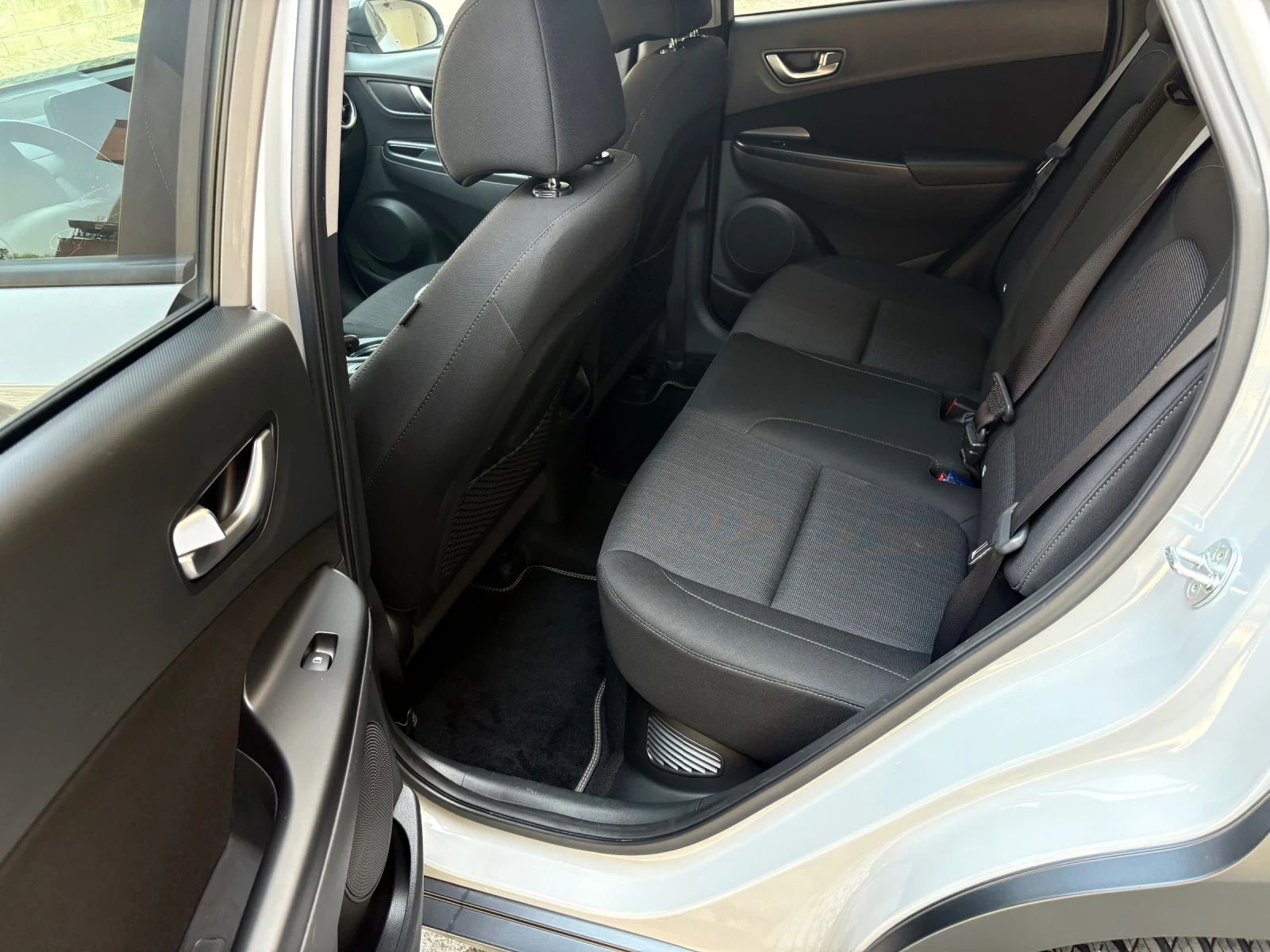 Hyundai Kona Hybrid 2WD Cyber Grey Metallic, снимка 12 - Автомобили и джипове - 55901089