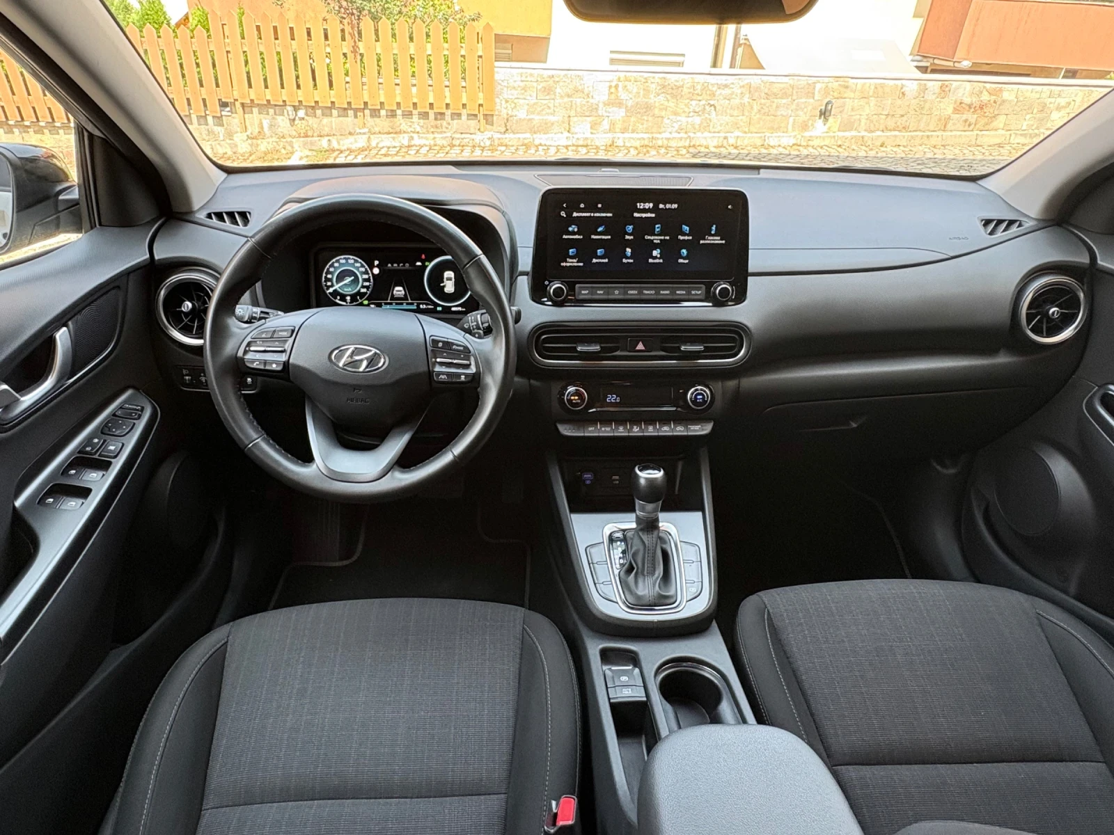 Hyundai Kona Hybrid 2WD Cyber Grey Metallic, снимка 17 - Автомобили и джипове - 55901089