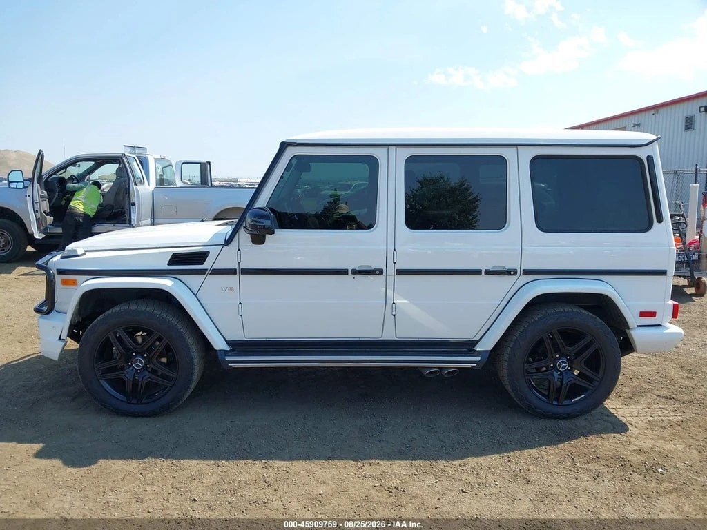 Mercedes-Benz G 500 5.5 388кс * DESIGNO * FACE * ОБДУХВАНЕ * CARFAX * , снимка 4 - Автомобили и джипове - 55904434